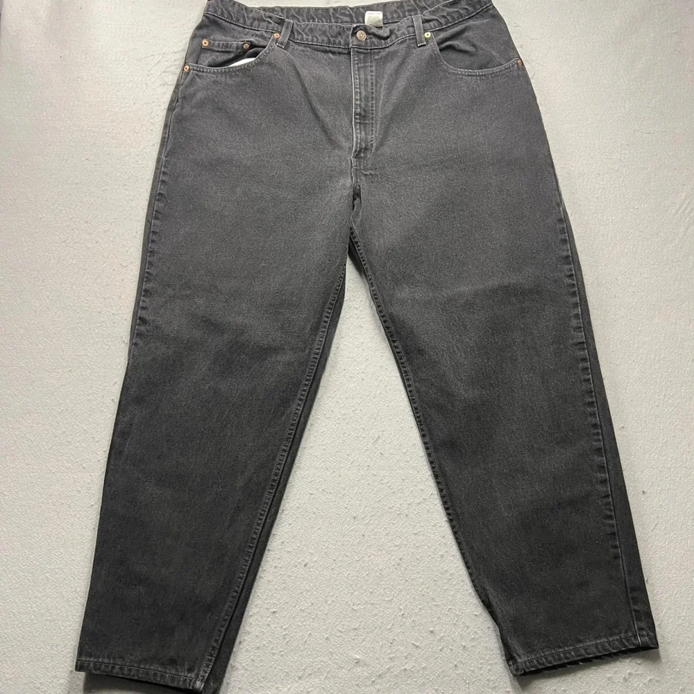Vintage Levis 560 Loose Fit Tapered Leg Jeans Mens 42x30 Black Denim Made in USA